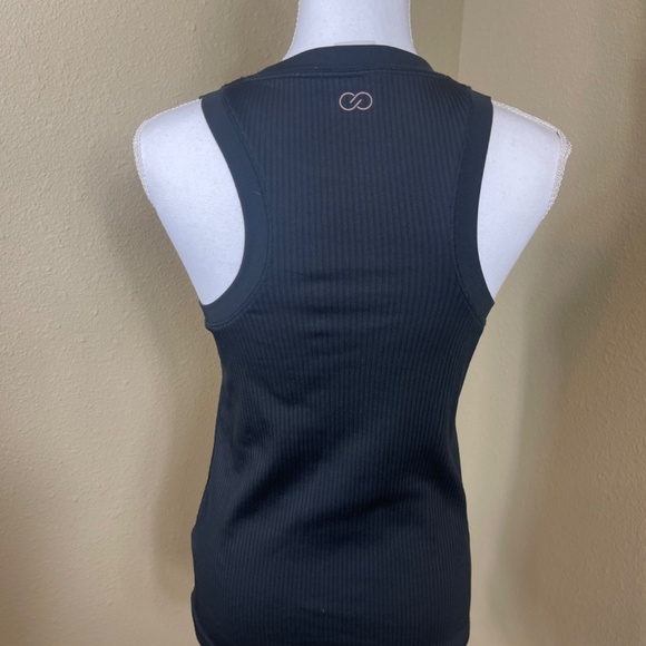 Calla  ribbed black tank top size medium - Picture 2 of 5